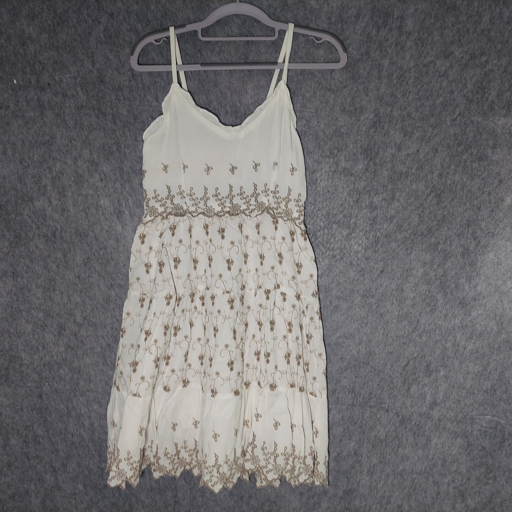 Jessica Simpson Cotton Embroidered Tiered Dress M Cream Cottagecore Scalloped